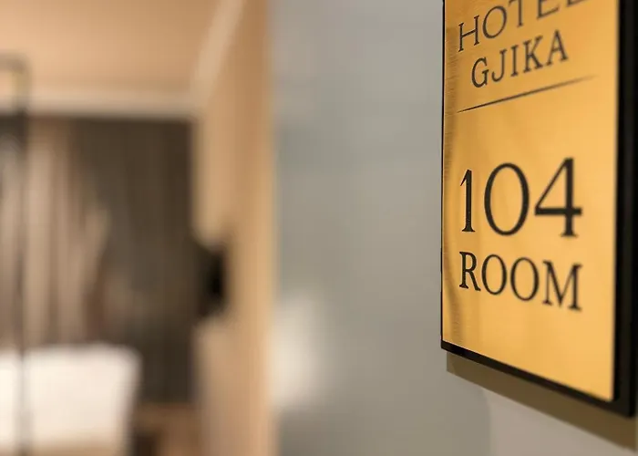 Gjika * ティラナ